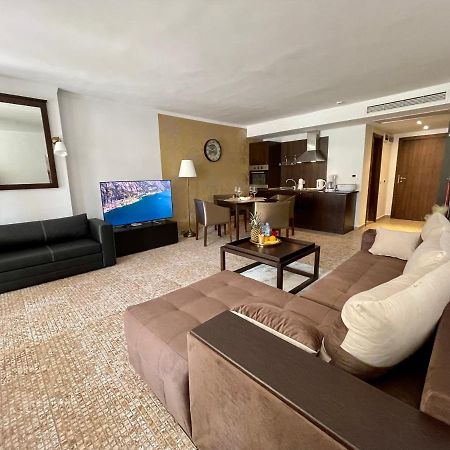 Royal Beach Apartments - 5M To Pool, 100M To Beach サニービーチ エクステリア 写真