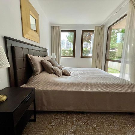 Royal Beach Apartments - 5M To Pool, 100M To Beach サニービーチ エクステリア 写真