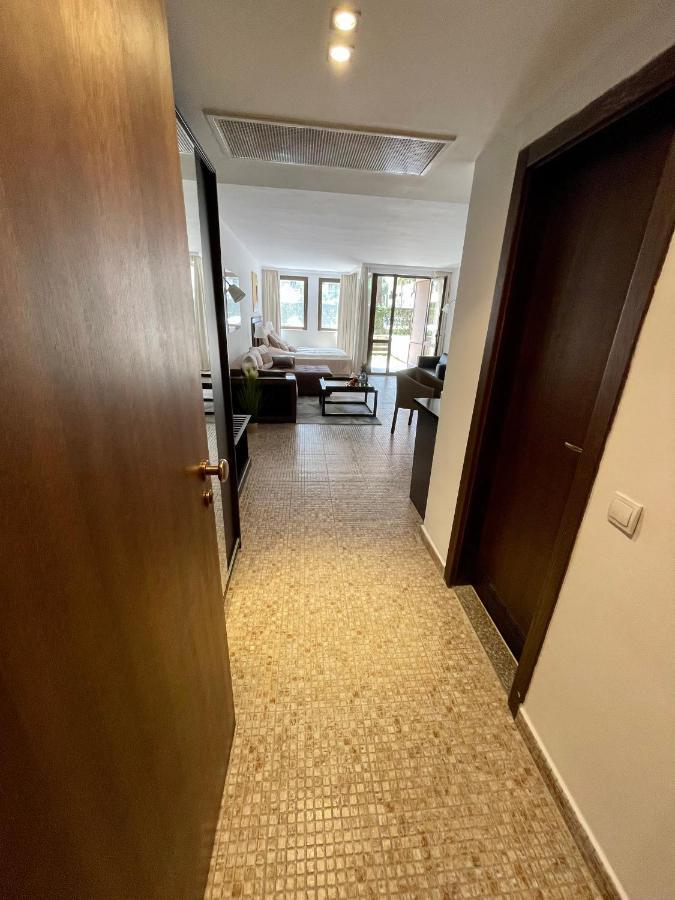 Royal Beach Apartments - 5M To Pool, 100M To Beach サニービーチ エクステリア 写真