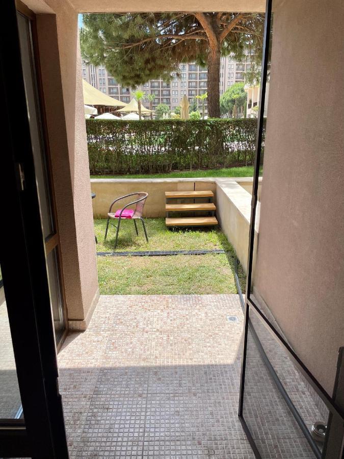Royal Beach Apartments - 5M To Pool, 100M To Beach サニービーチ エクステリア 写真