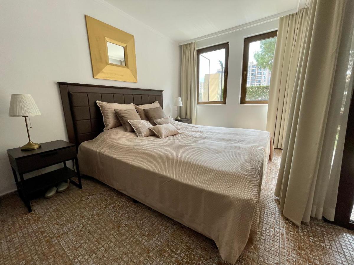 Royal Beach Apartments - 5M To Pool, 100M To Beach サニービーチ エクステリア 写真